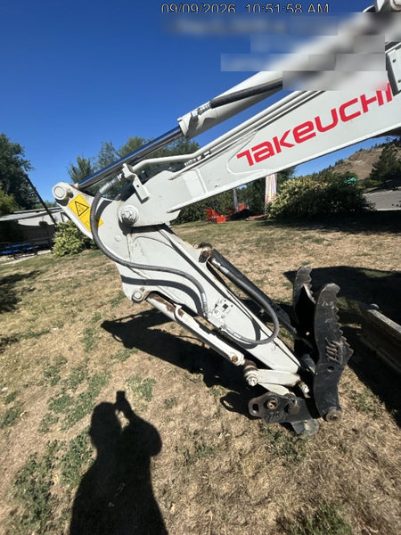 2025 TAKEUCHI TB235-2CR