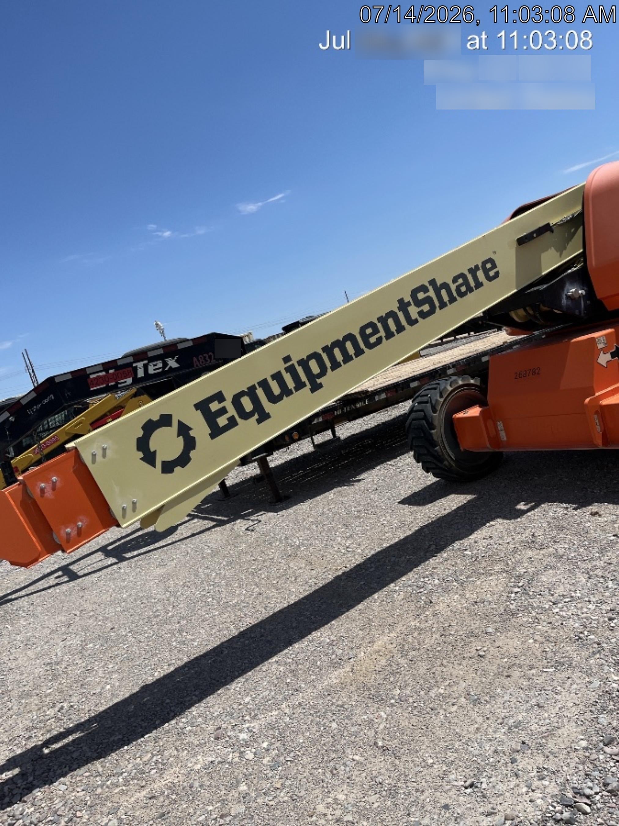 2022 JLG 660SJ