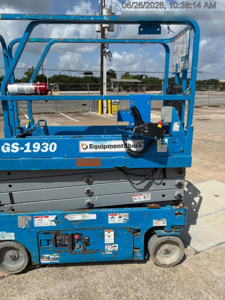 2019 Genie GS-1930 Fixed rails with chain Entry