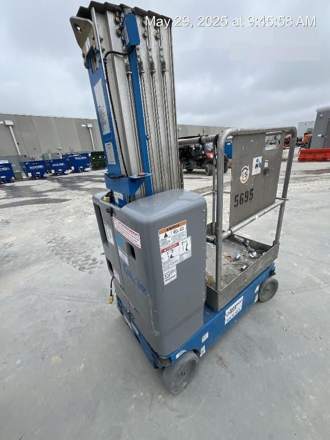 2017 GENIE GR-20