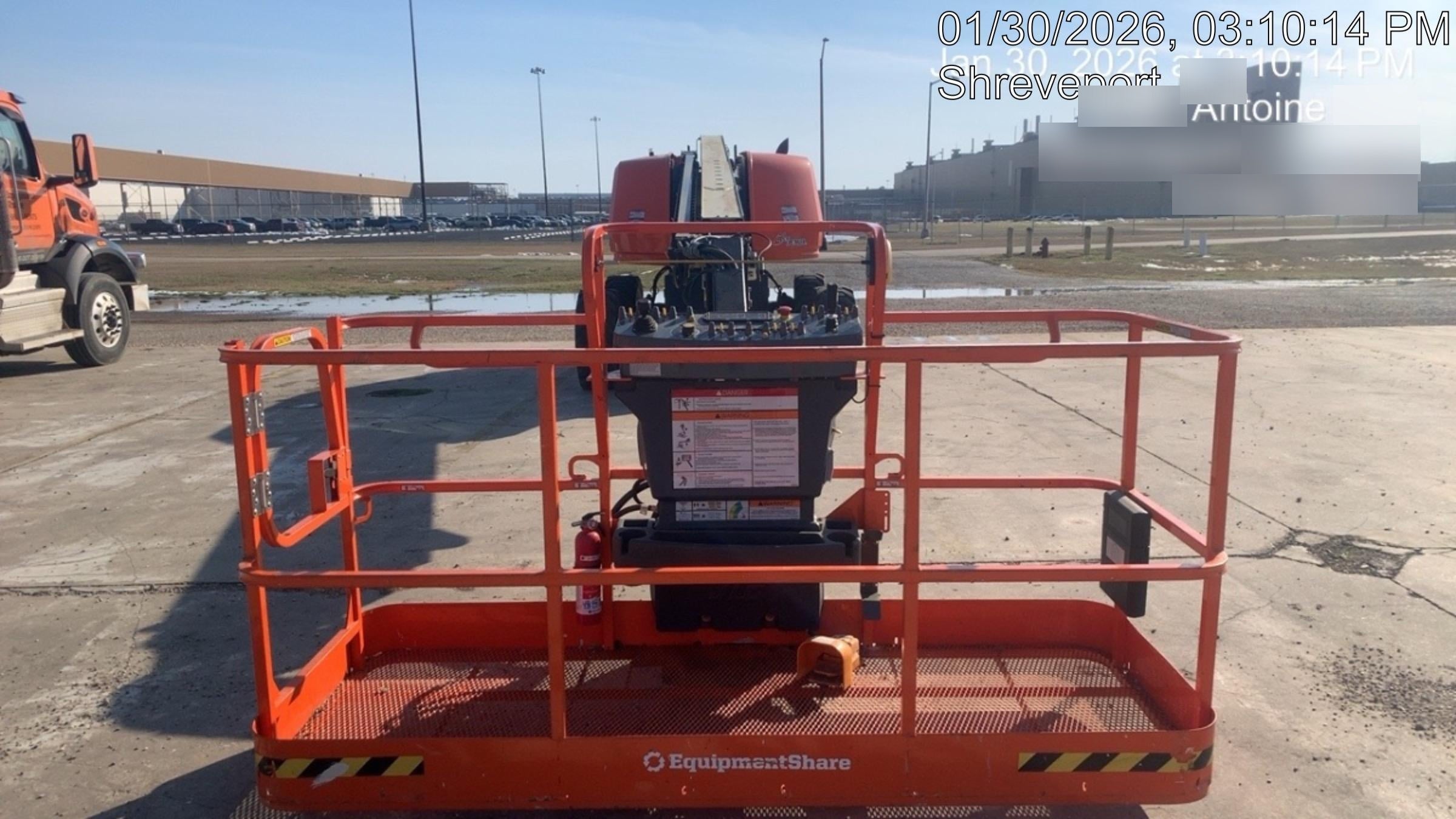 2025 JLG 660SJ