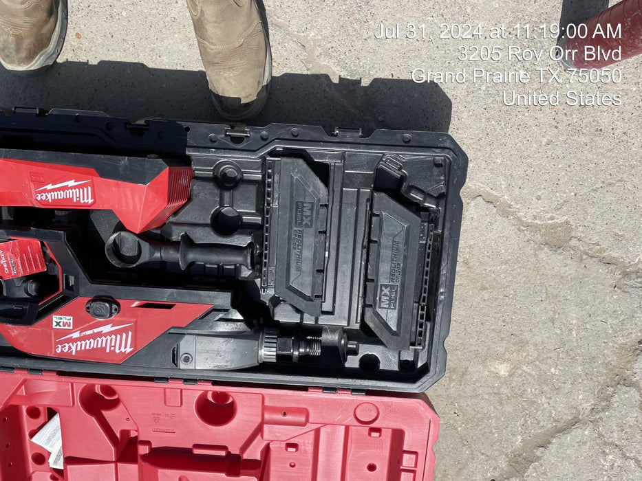 2021 MILWAUKEE MXF301-2CP