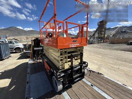 2025 JLG ES3246