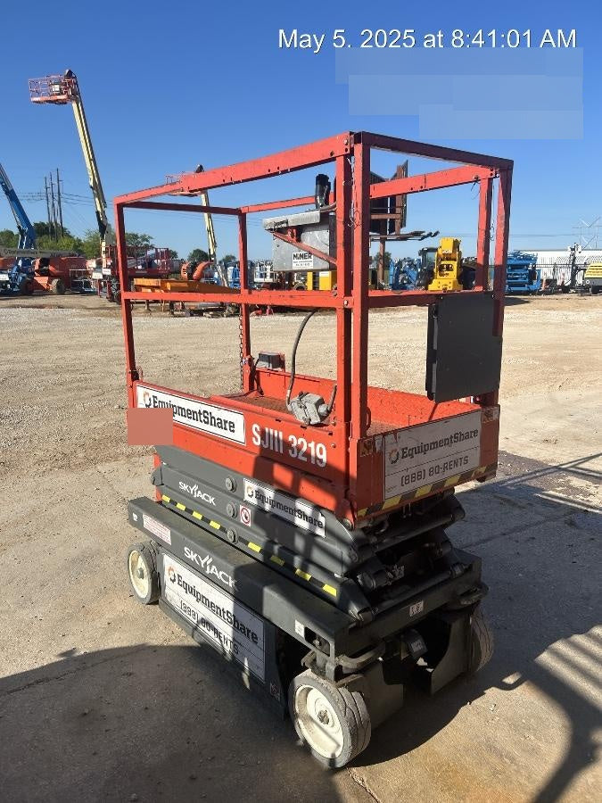 2019 Skyjack SJIII-3219 Standard Options, Trojan Batteries