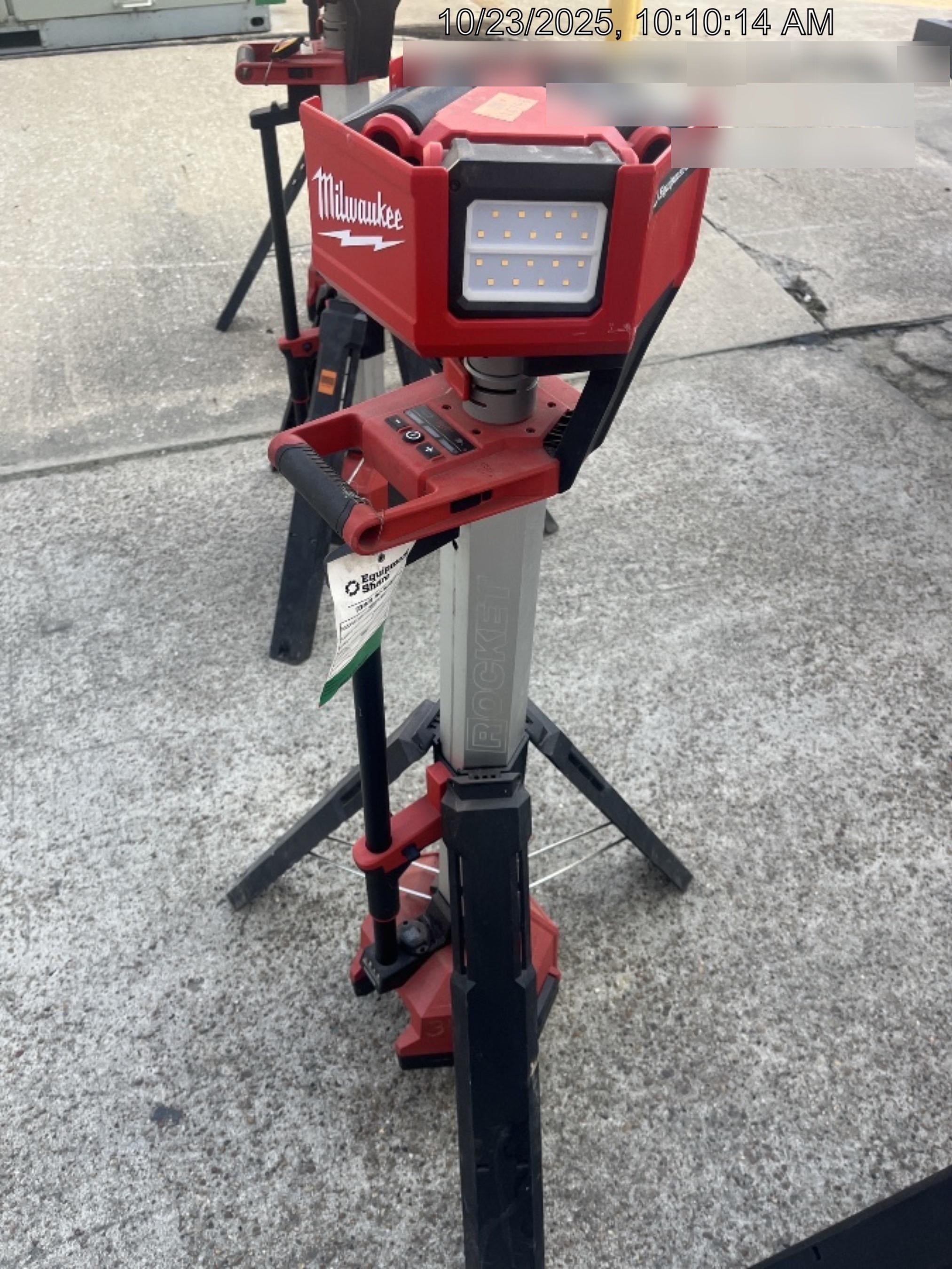 2023 MILWAUKEE 2136-20