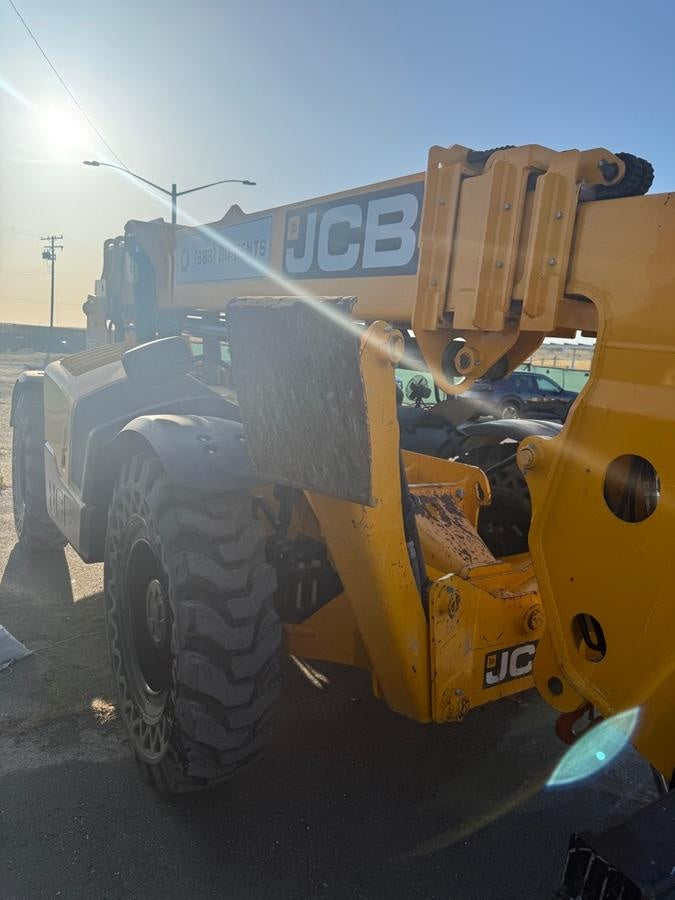2023 JCB 512-56