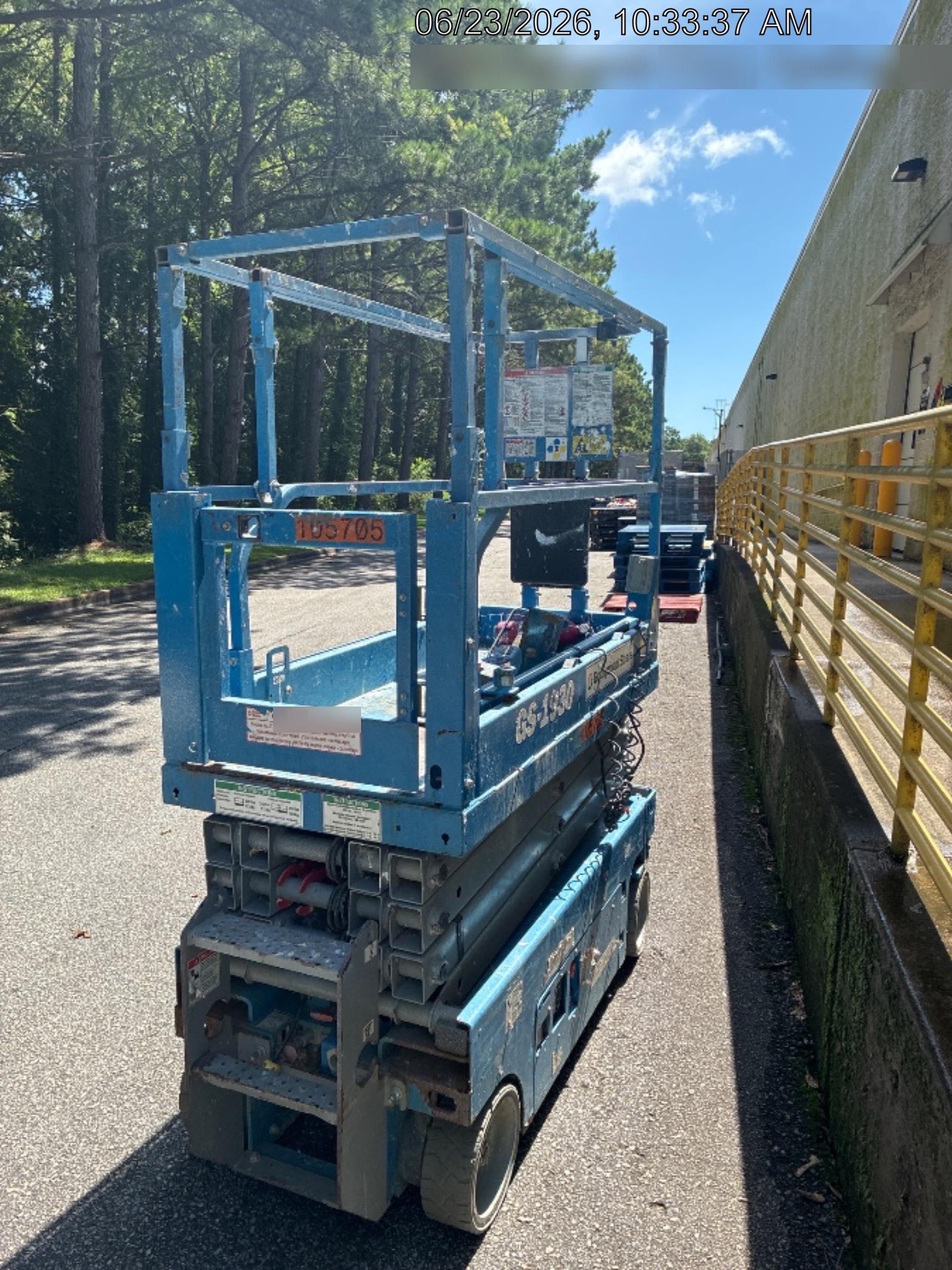 2020 Genie GS-1930 Solid Non Marking Tires, Beacon, Folding rails with half height swing gate