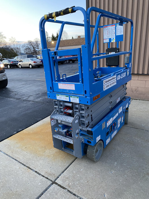 2020 Genie GS-1930 Solid Non Marking Tires, Beacon, Folding rails with half height swing gate