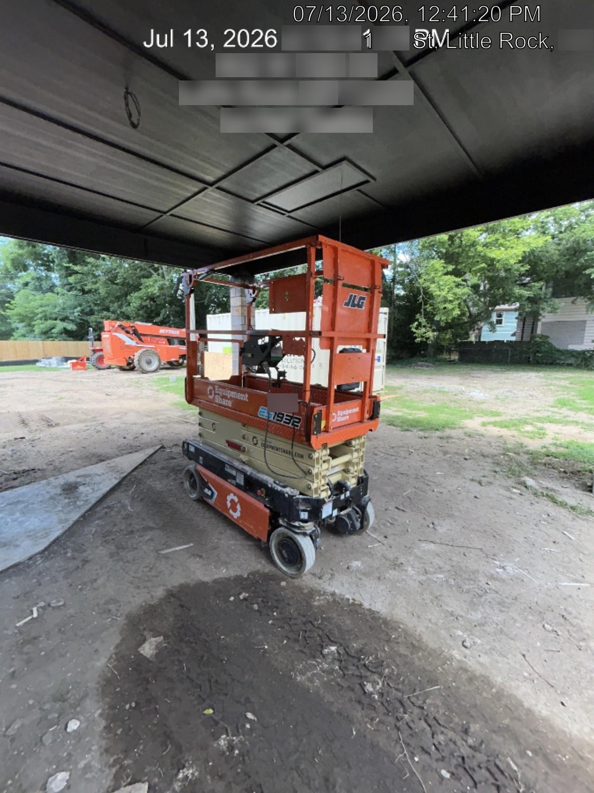 2023 JLG ES1932