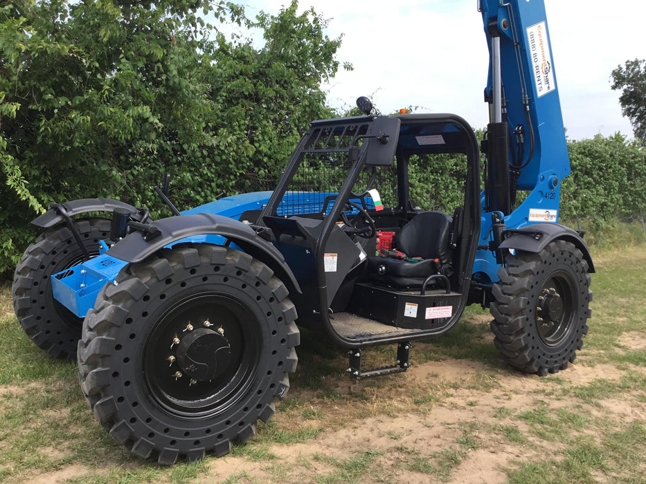 2017 Genie GTH-844 Genie GTH844 Telehandler, 60" Carriage, Solid Tires