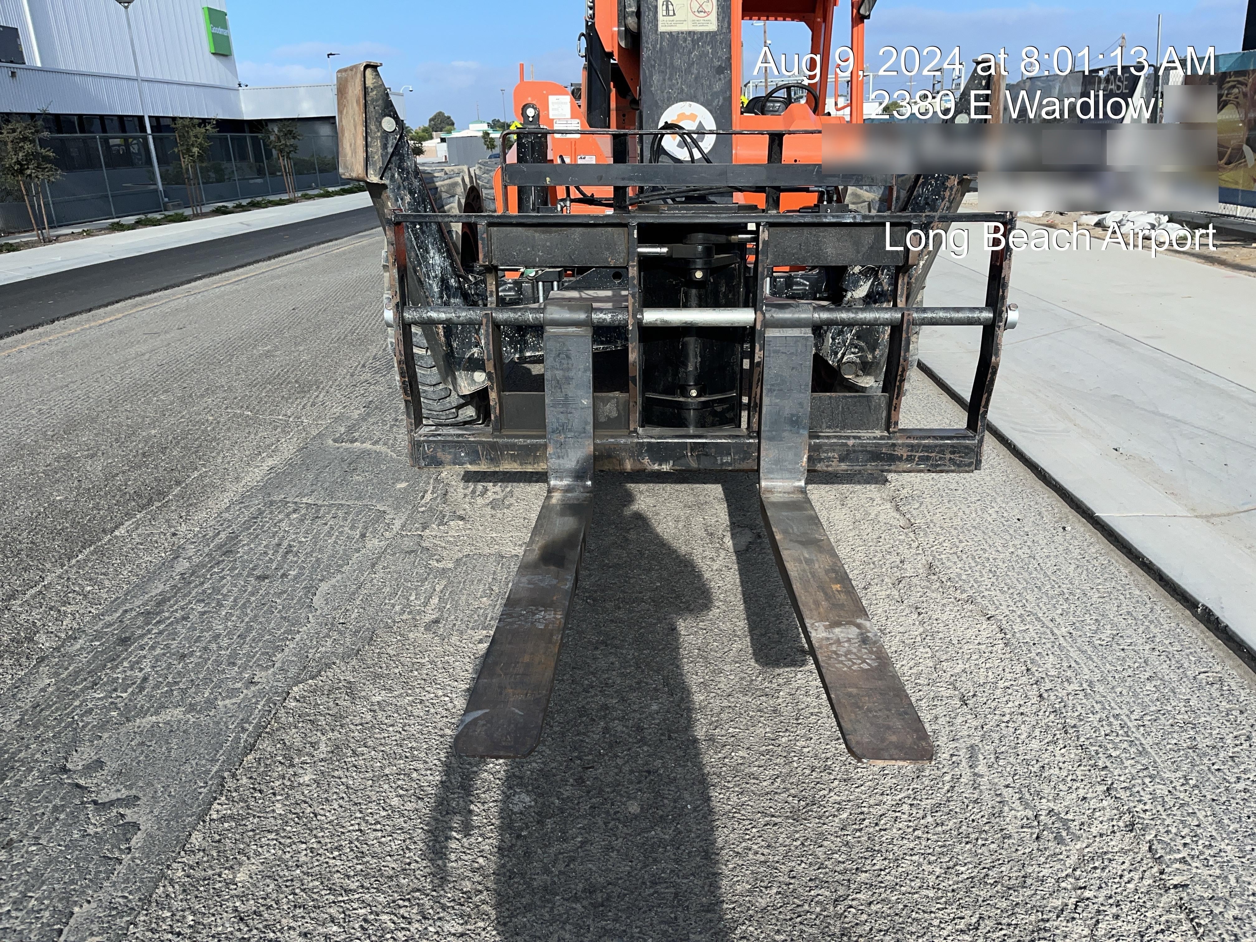 2023 JLG 1001095418S