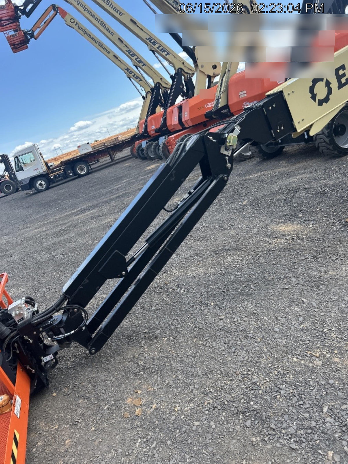 2025 JLG 660SJ