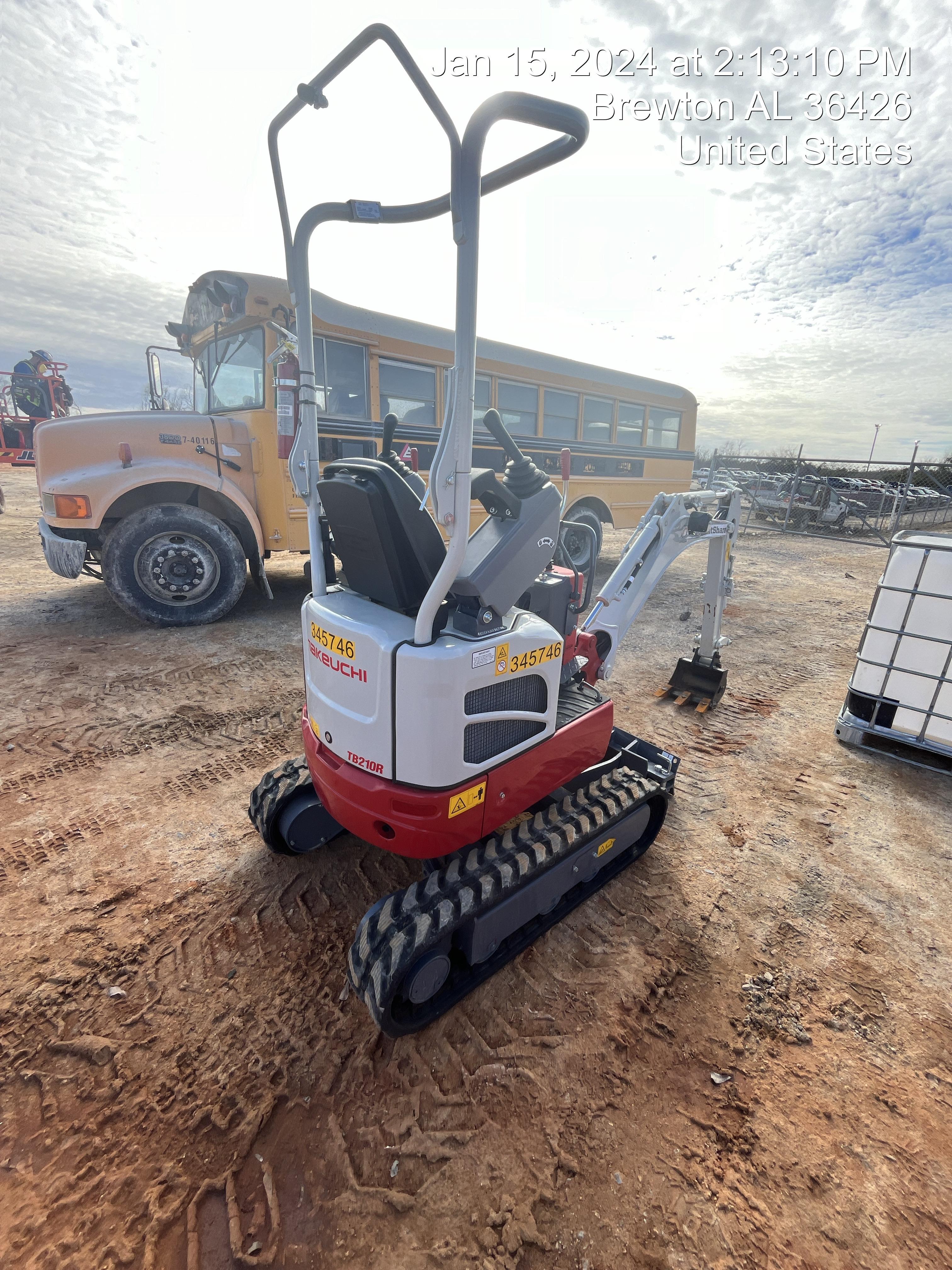 2023 TAKEUCHI TB210R