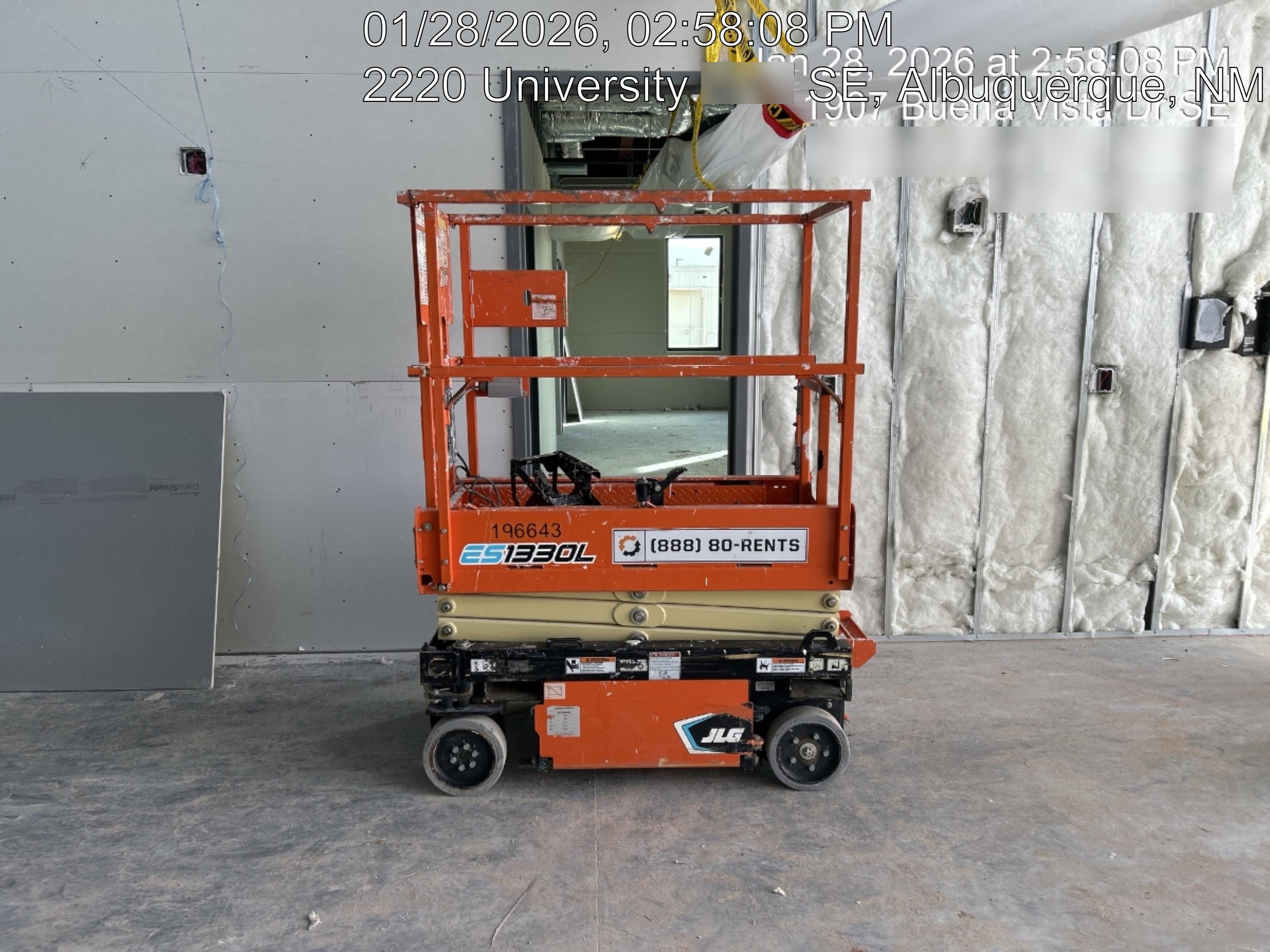 2021 JLG ES1330L
