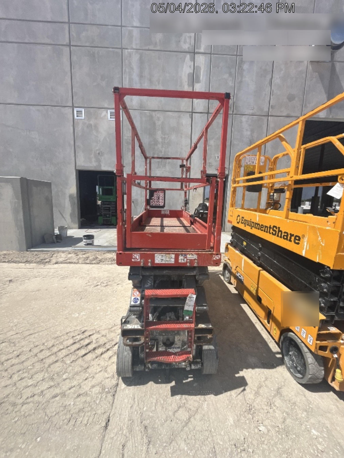 2020 Skyjack SJIII-3226 Solid NM Tires, Half height spring hinged entry gate, Dual Beacons