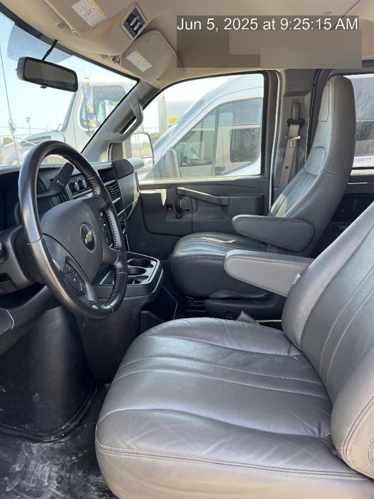 2023 CHEVROLET Express Van - Rental