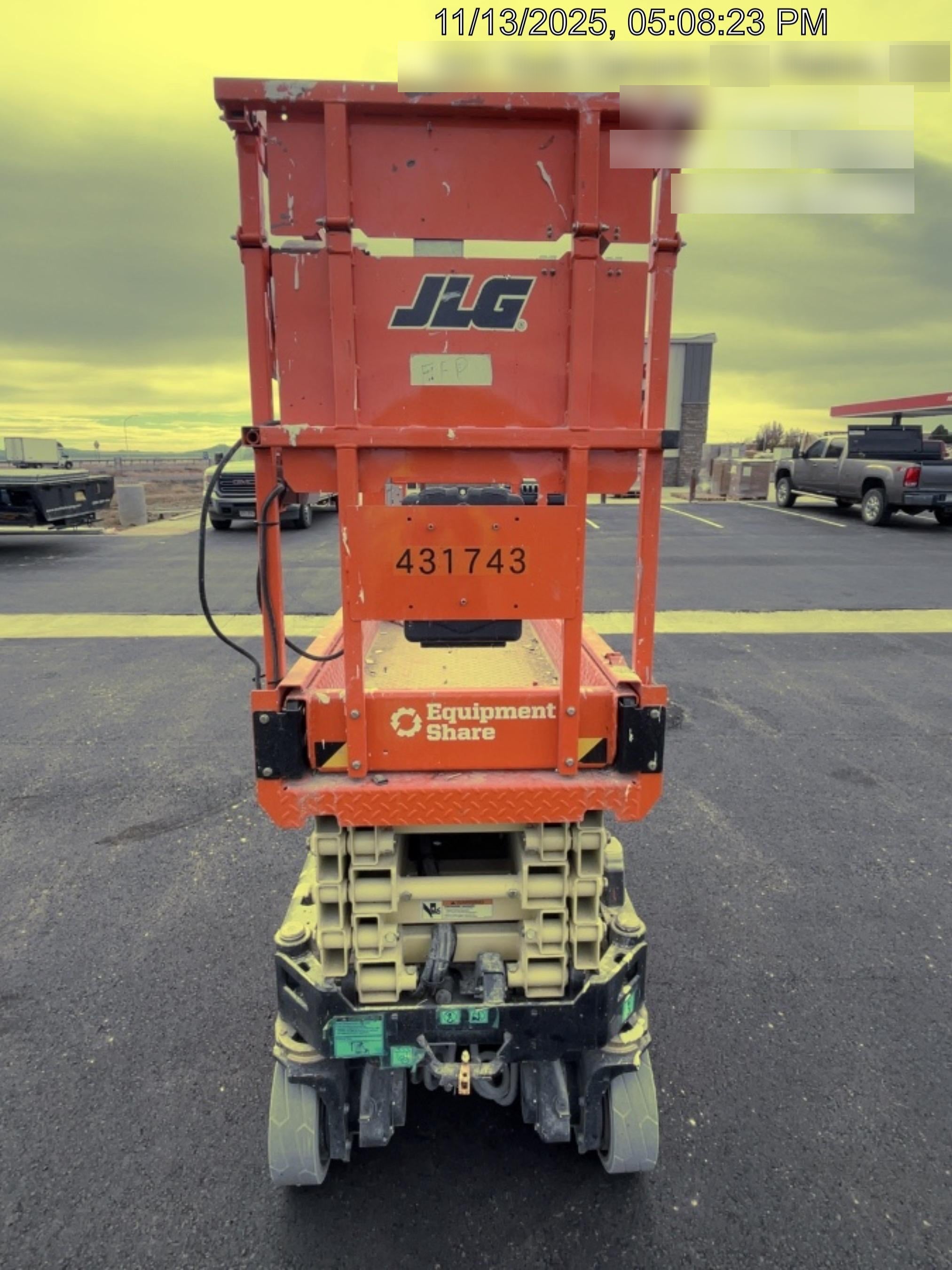2024 JLG ES1932