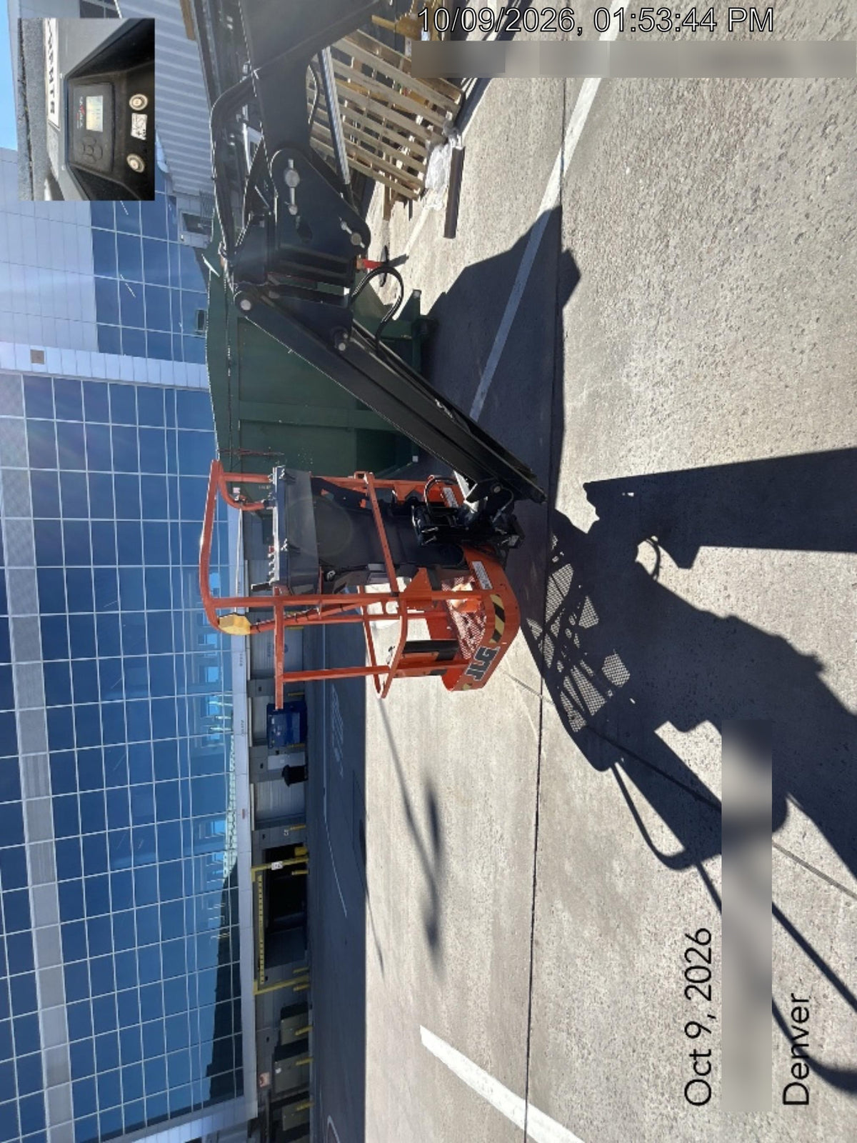 2025 JLG E300AJP