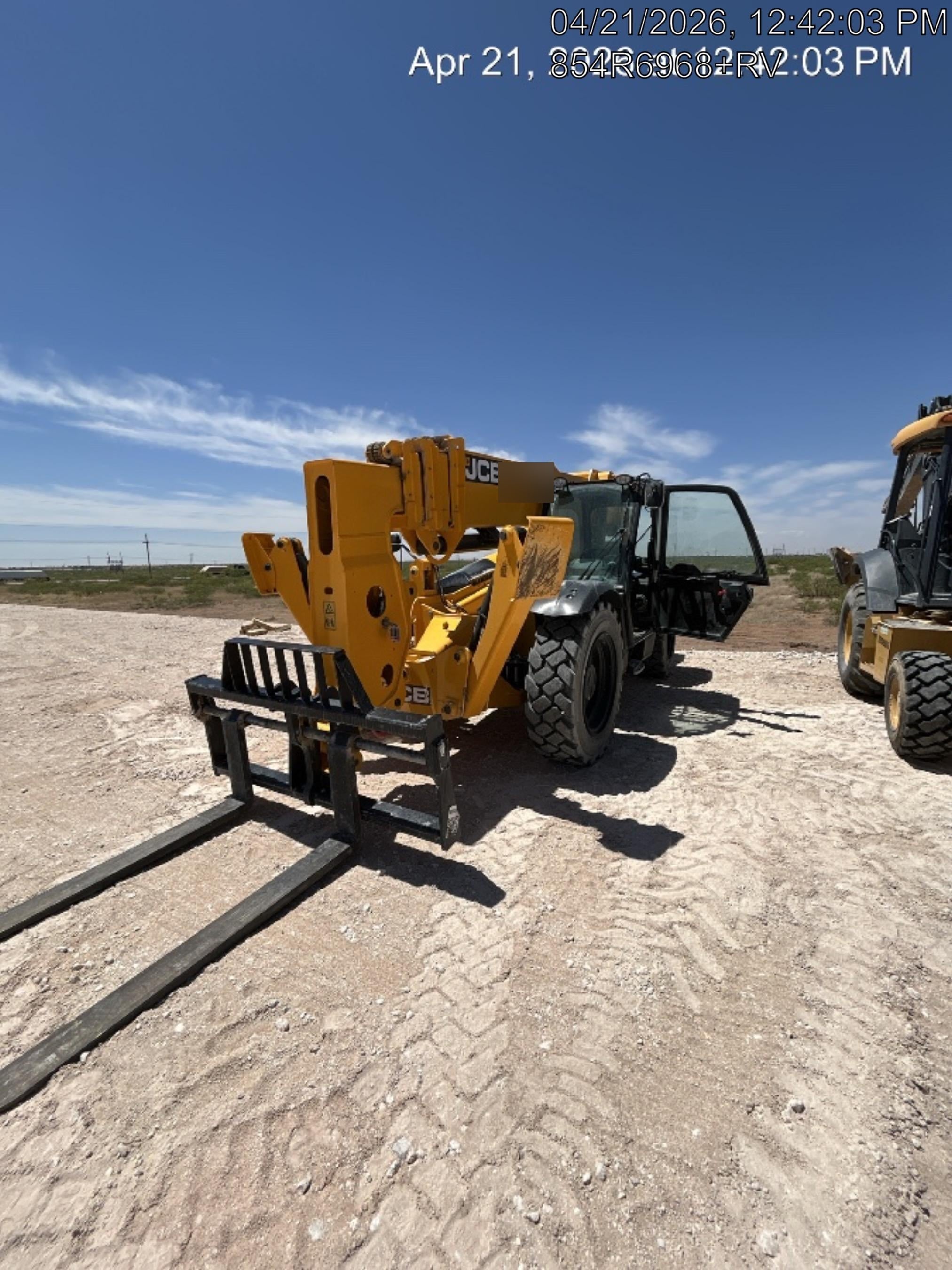 2025 JCB 512-56