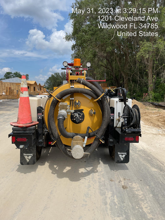 2023 Vac-Tron LP573XDT T4 Koehler Diesel Engine, 500 Gallon Debris Tank, x2 100 Gallon Water Tanks