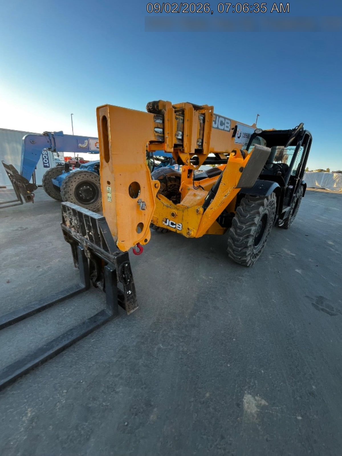 2019 JCB 510-56