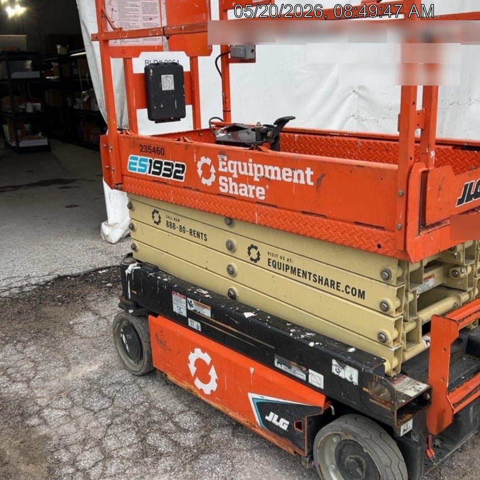 2022 JLG ES1932