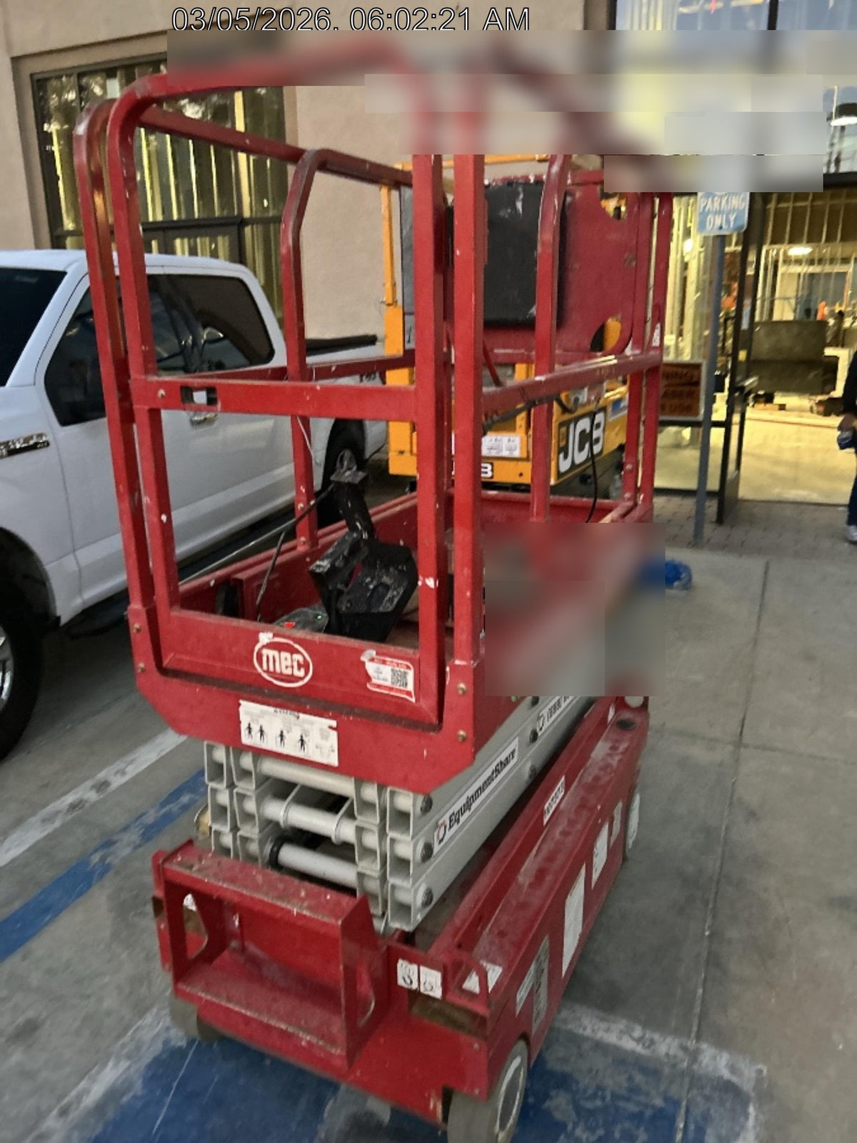 2020 MEC 1330SE Solid NM Tires, Steel Swing out Doors, LCS, Beacon, 900W Inverter