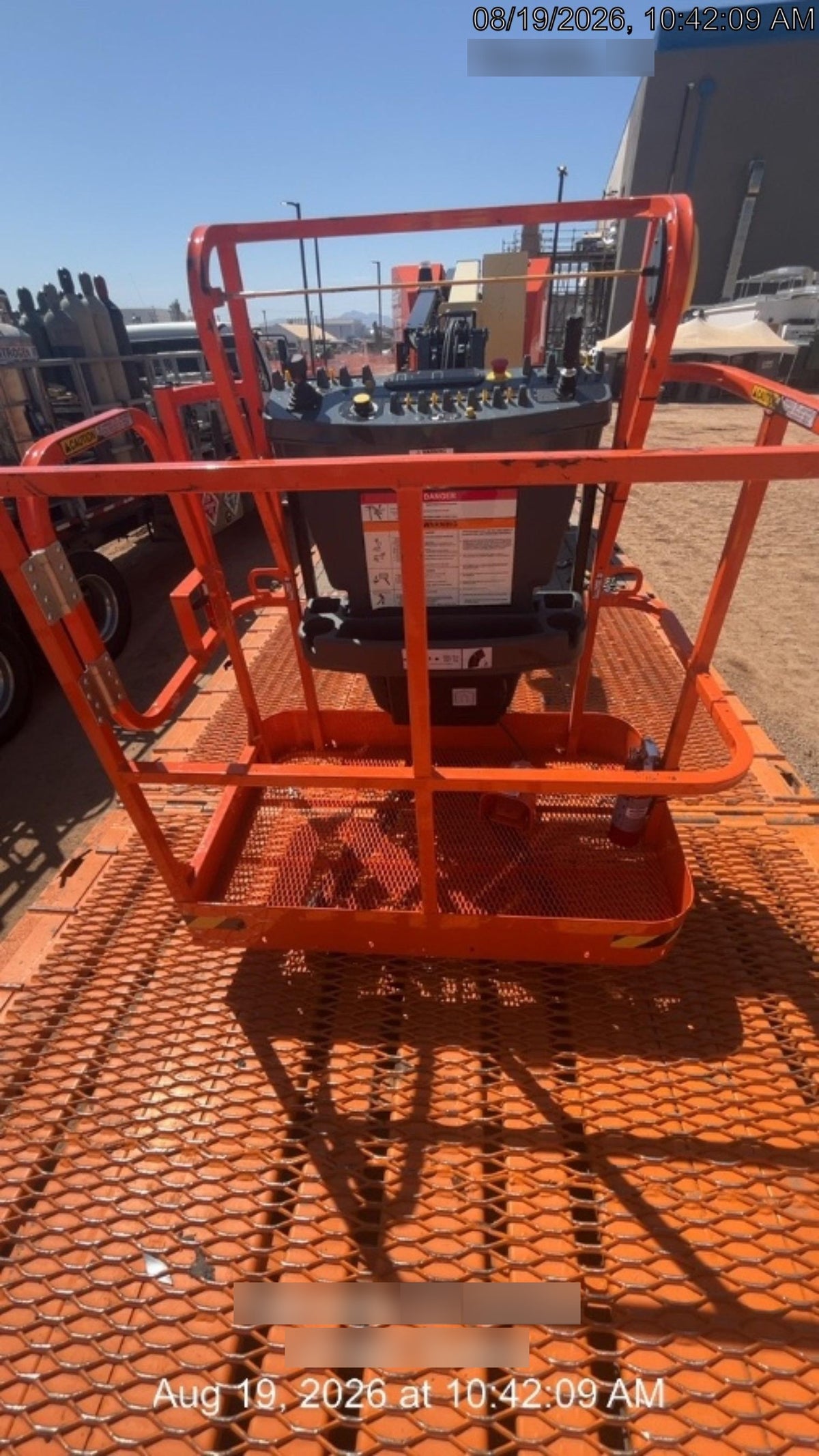 2026 JLG E300AJP