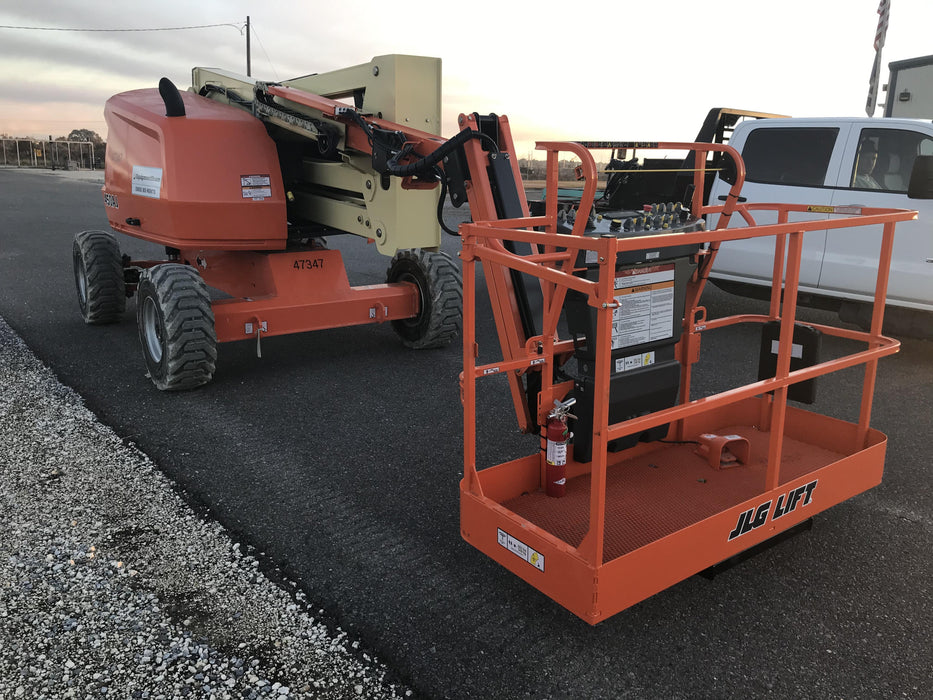 2019 JLG 450AJ