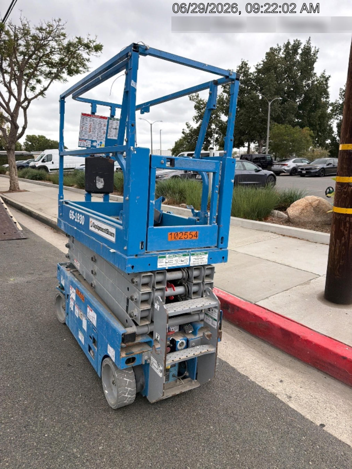 2020 Genie GS-1930 Solid Non Marking Tires, Beacon, Folding rails with half height swing gate, 800W Inverter