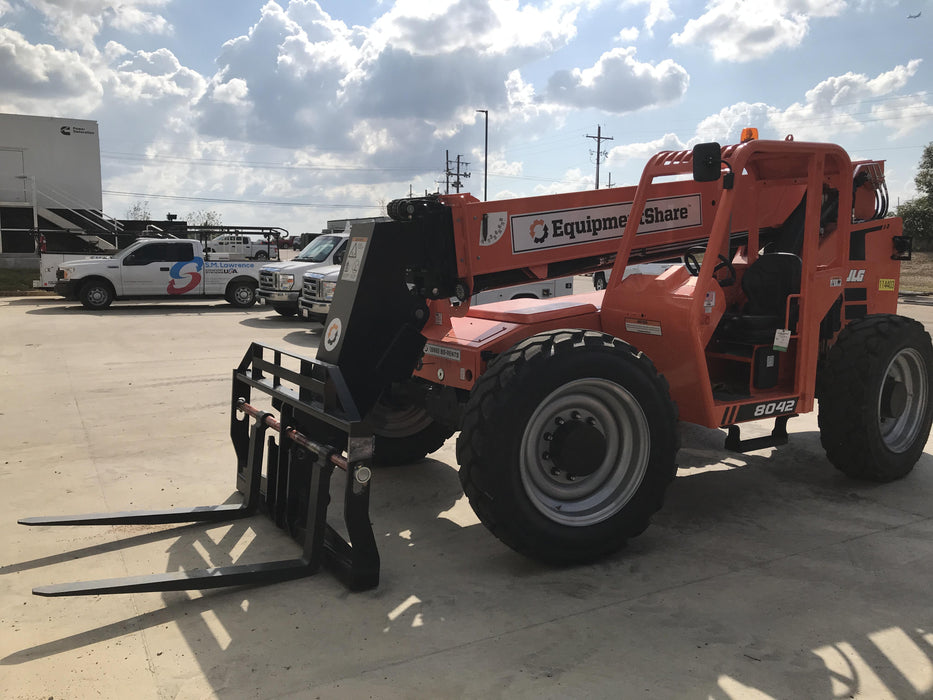 2020 Skytrak 8042 74 Hp, FF Tires, Work Lights, Beacon, Aux Hydraulics, Back up Alarm, Lifting Eye, ES Decals