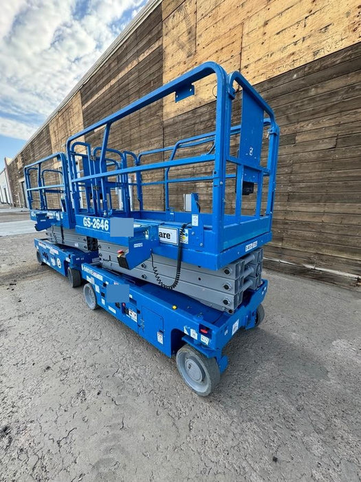 2019 Genie GS-2646 folding rails with full height swing gate