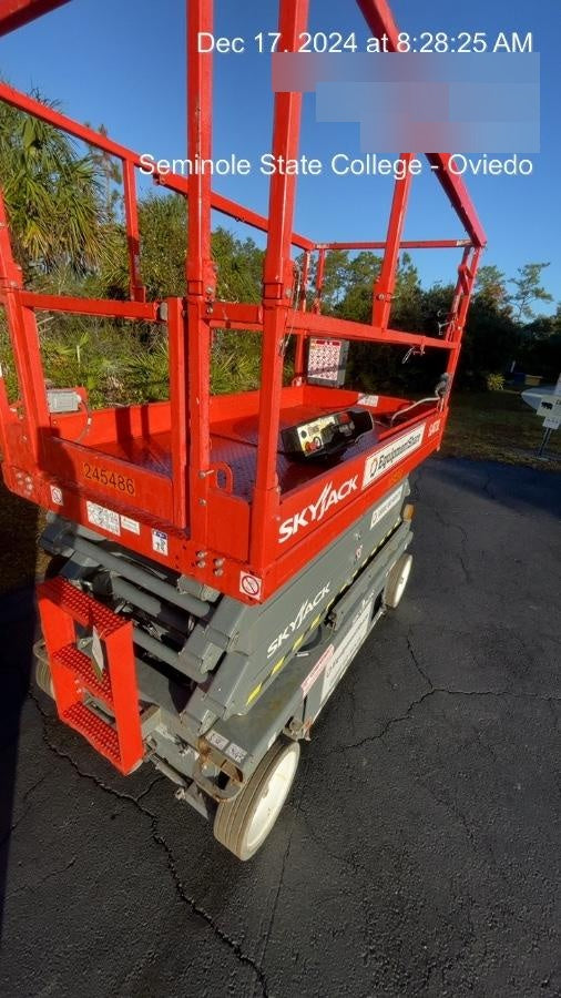 2022 SKYJACK SJ4732