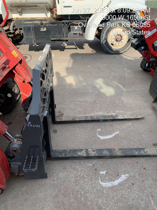 2022 PALADIN 48" Pallet Forks - Paladin