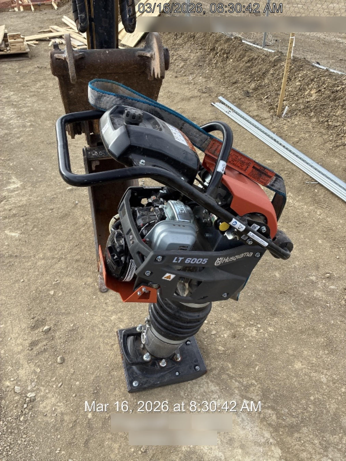 2025 HUSQVARNA LT6005