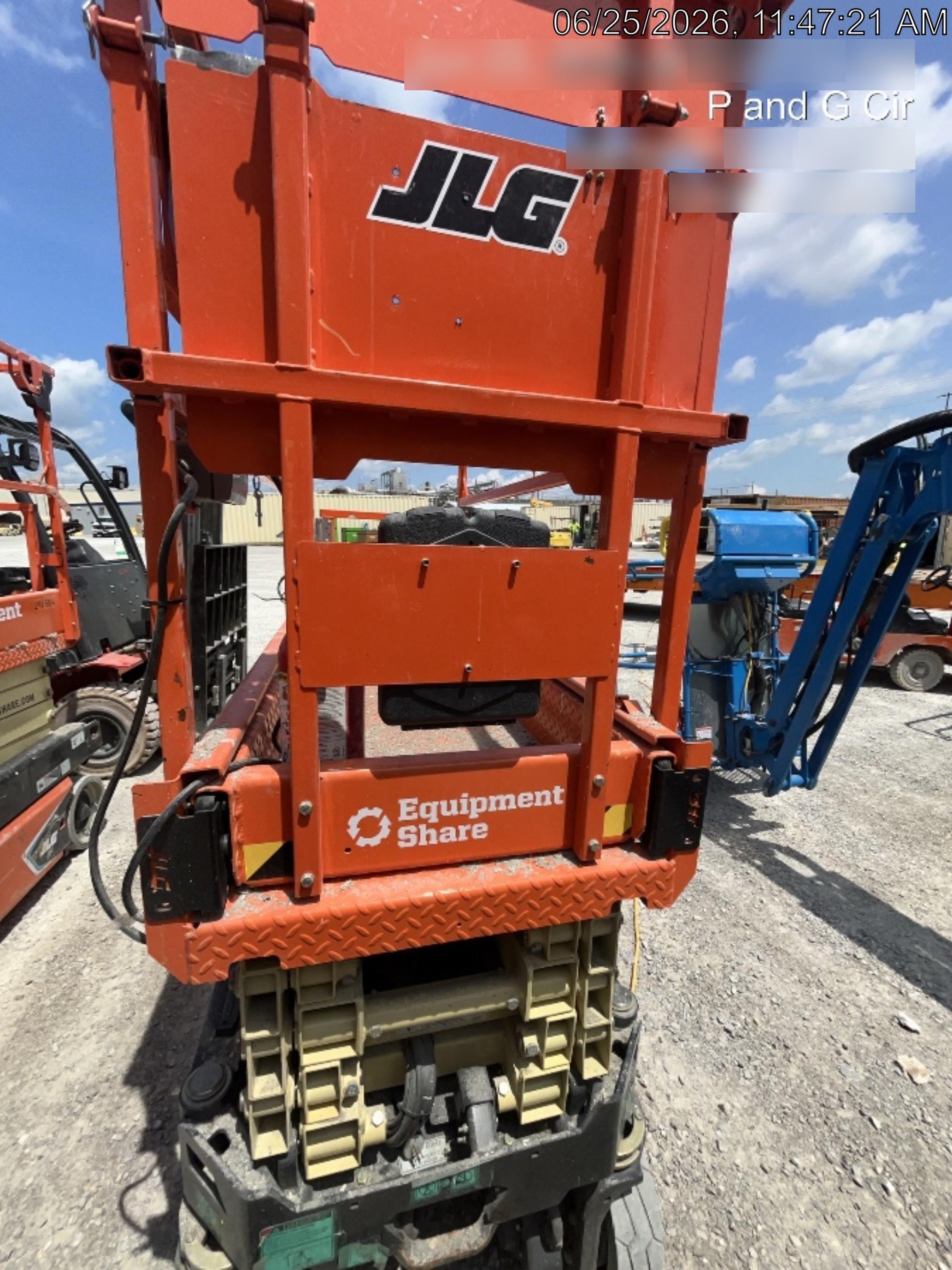 2022 JLG ES1932