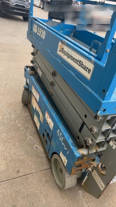 2019 Genie GS-1930 Fixed rails with chain Entry