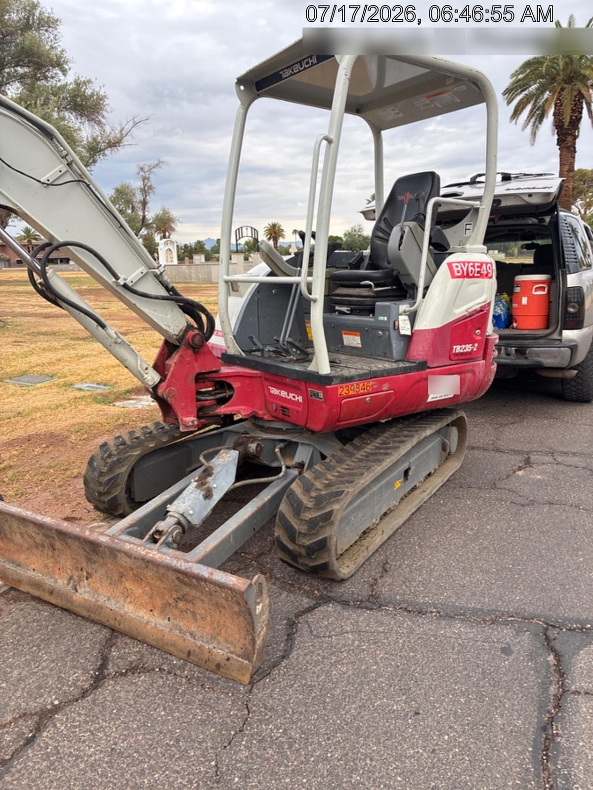 2022 TAKEUCHI TB235-2R