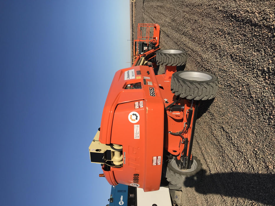 2018 JLG 660SJ