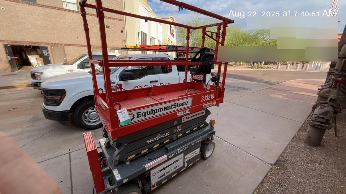 2023 SKYJACK SJ3219