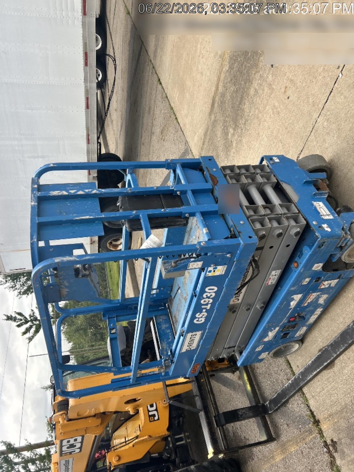 2020 Genie GS-1930 Solid Non Marking Tires, Beacon, Folding rails with half height swing gate