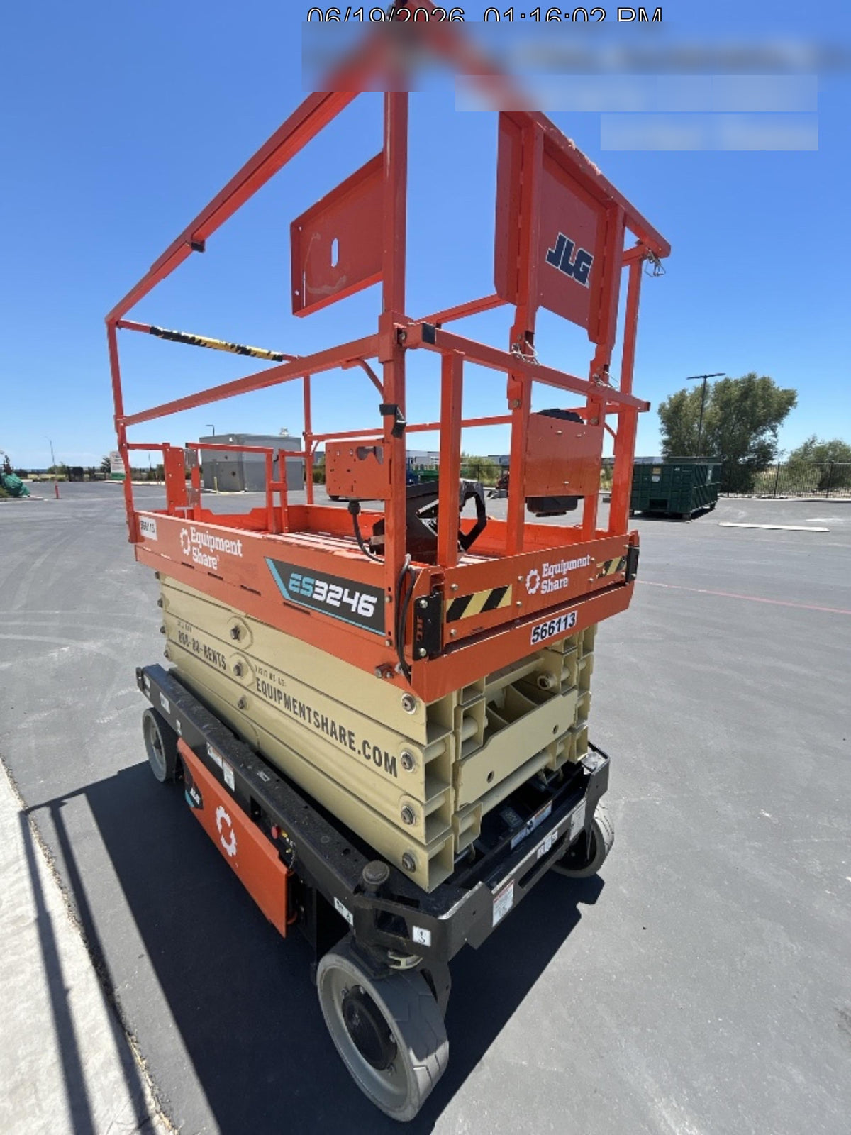 2025 JLG ES3246