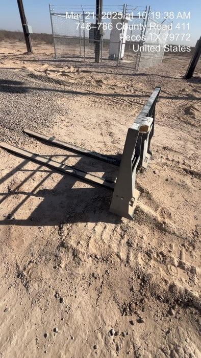 2025 ARROW MATERIAL HANDLING F5100CB - 72"