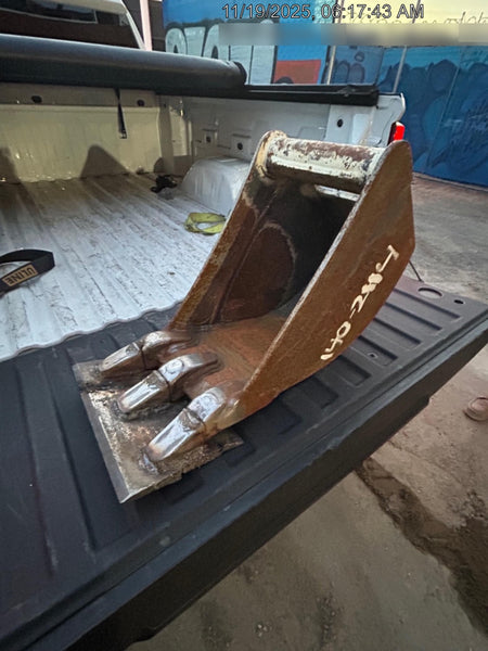 2023 SOLESBEE 12" Bucket - Solesbee