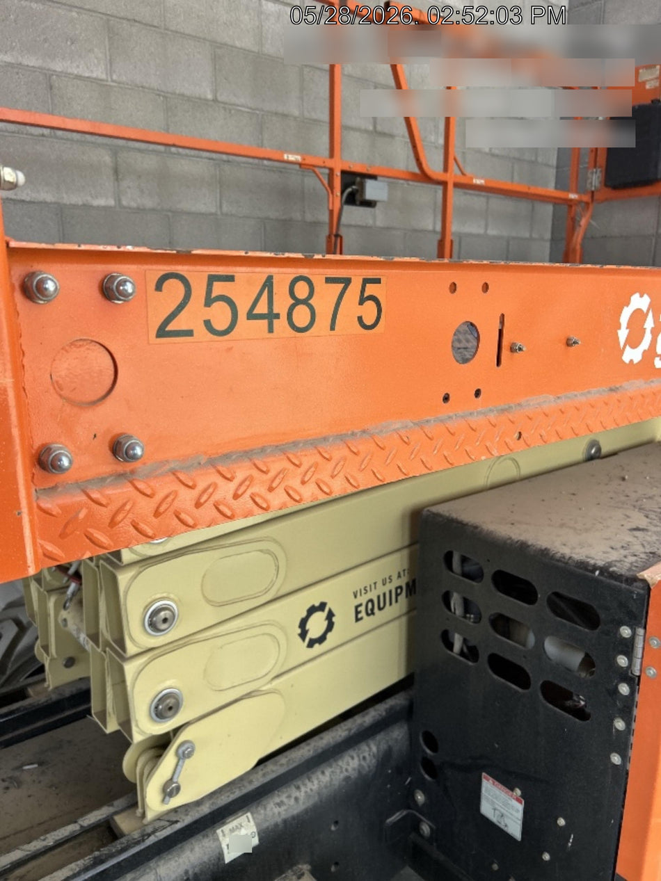 2022 JLG RT3369
