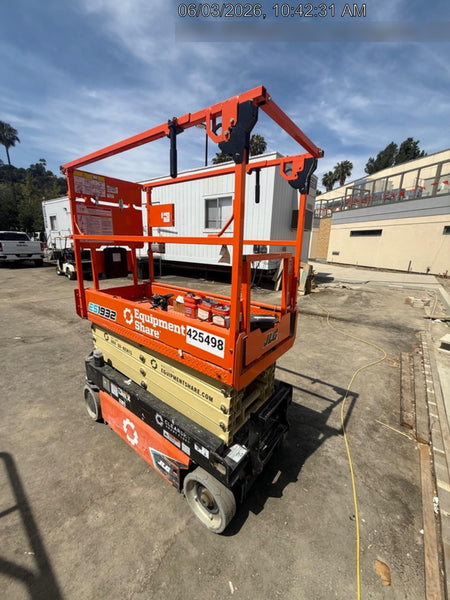 2024 JLG ES1932