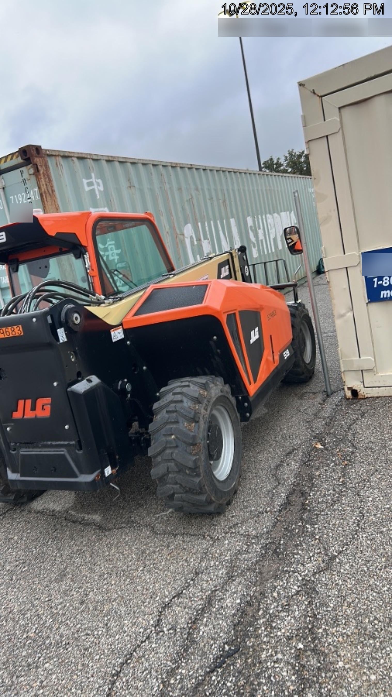 2025 JLG 519