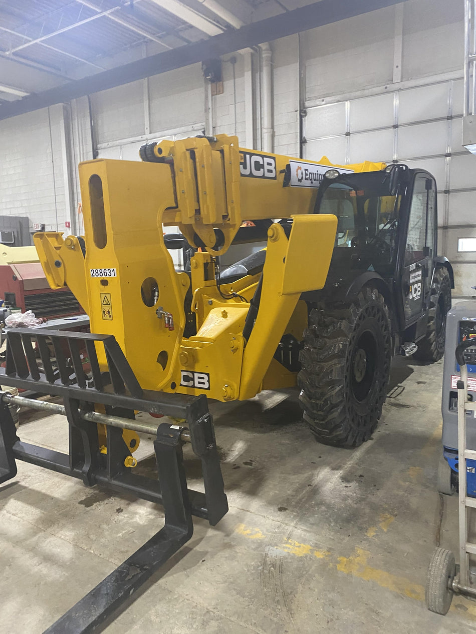 2023 JCB 512-56
