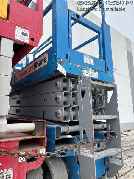 2019 Genie GS-2632 Folding rails with half height swing gate