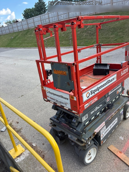 2021 SKYJACK SJ3219